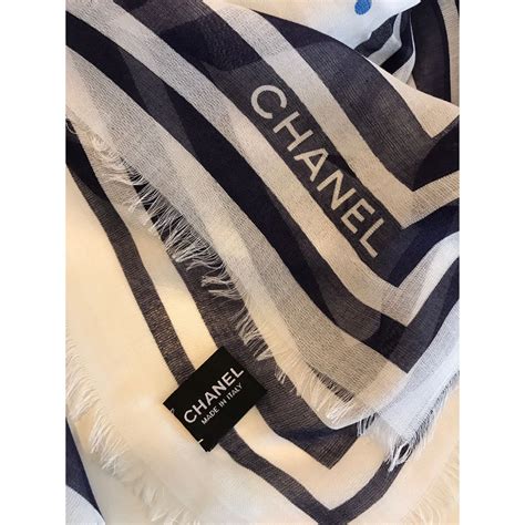 chanel scarf winter